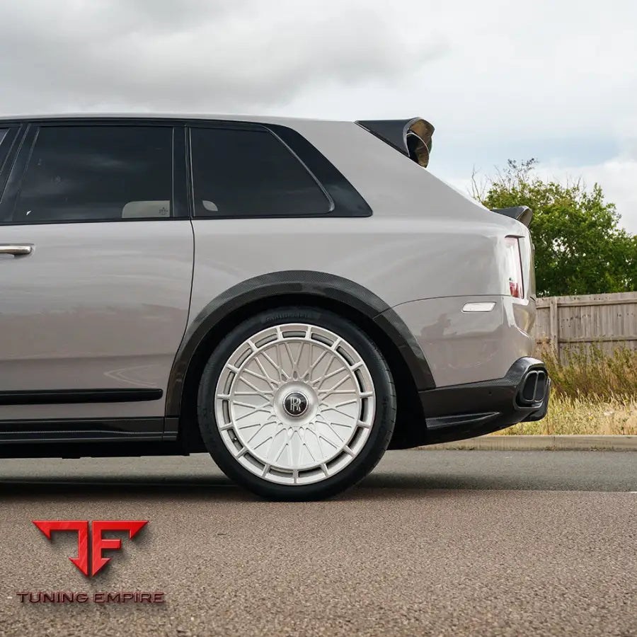 ROLLS ROYCE CULLINAN FULL CARBON FIBRE KIT - CT CARBON