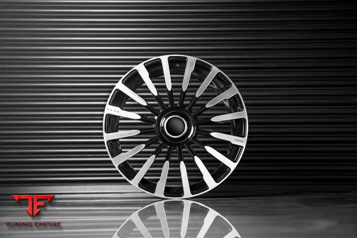 ROLLS-ROYCE CULLINAN KAHN FORGED ALLOY WHEELS