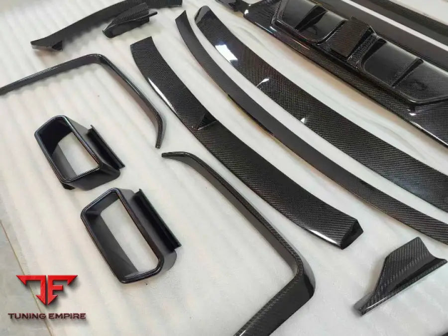 ROLLS-ROYCE GHOST 2020 + DRY CARBON BODY KIT