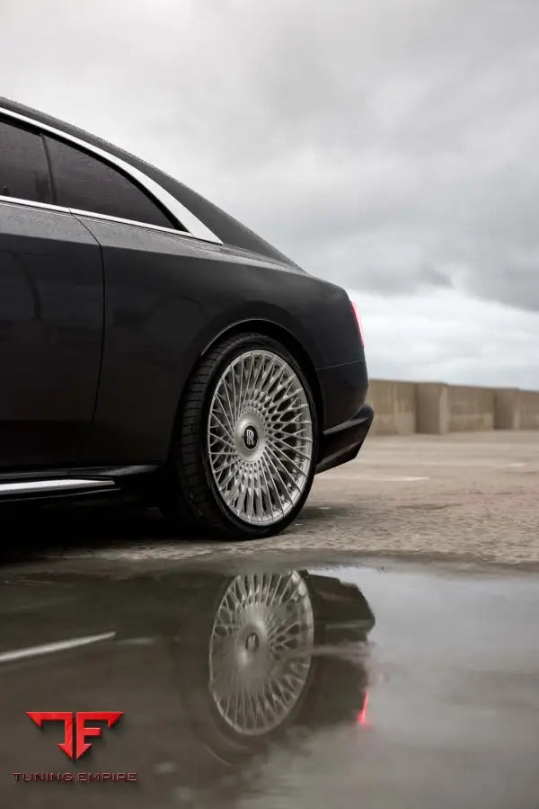 ROLLS ROYCE SPECTRE FORGED WHEELS AND EXHAUST SYSTEM