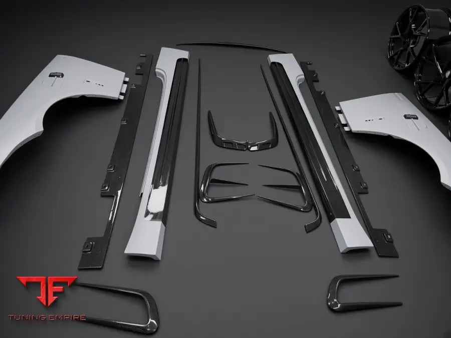 ROLLS-ROYCE WRAITH DRY CARBON FIBER BODY KIT