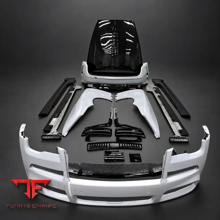 ROLLS-ROYCE WRAITH DRY CARBON FIBER BODY KIT