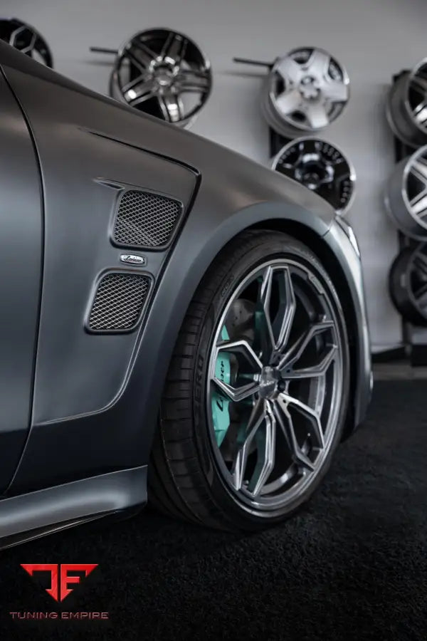S-Class W223 Lorinser Side Skirts Carbon