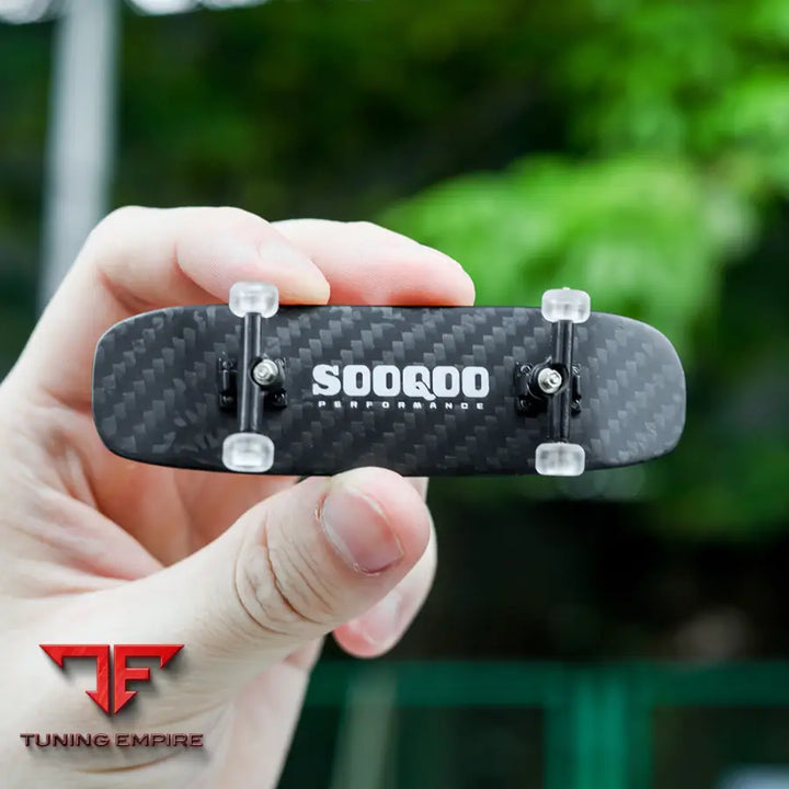 SOOQOO FINGER SKATEBOARD IN PREPREG CARBON FIBRE (V2) - Carbon Fibre Parts