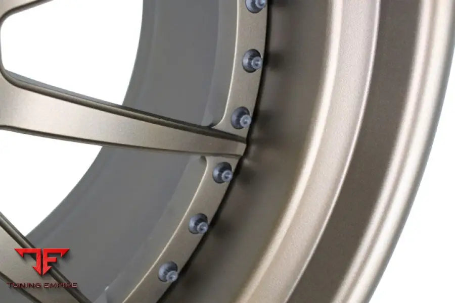 STRASSE R10 PERFORMANCE FORGED WHEELS