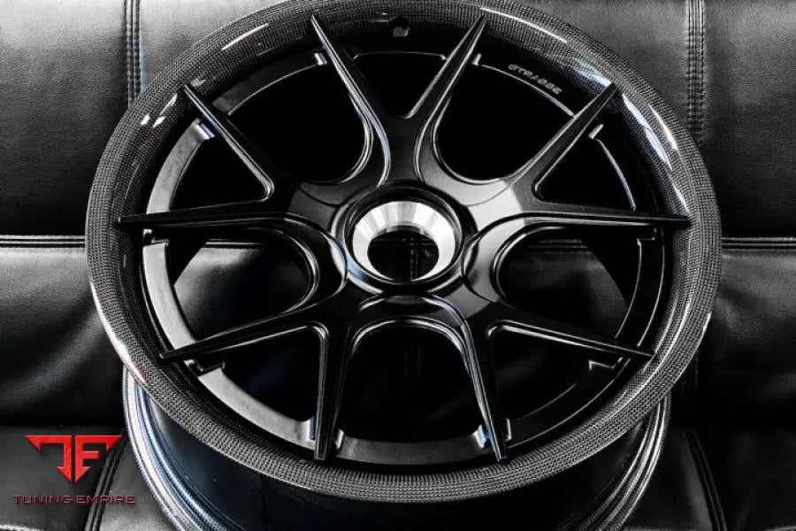 STRASSE SM5R CARBON