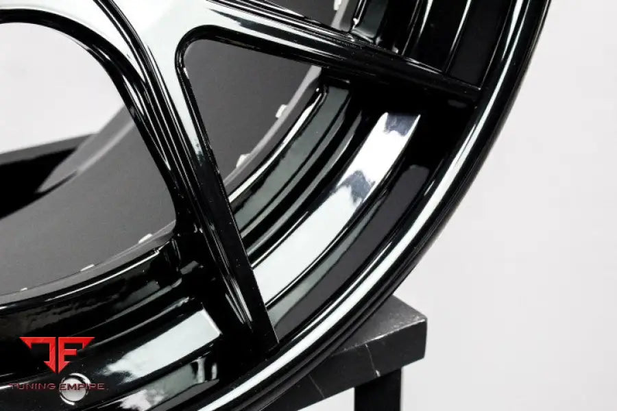 STRASSE SM5R DEEP CONCAVE FORGED WHEELS