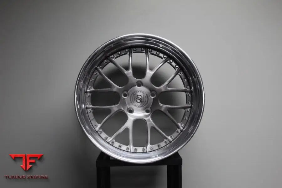 STRASSE SM8 PERFORMANCE FORGED WHEELS