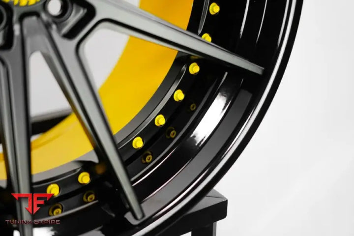 STRASSE SV1 DEEP CONCAVE FORGED WHEELS