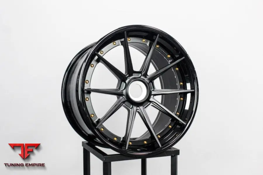 STRASSE SV10 DEEP CONCAVE FORGED WHEELS