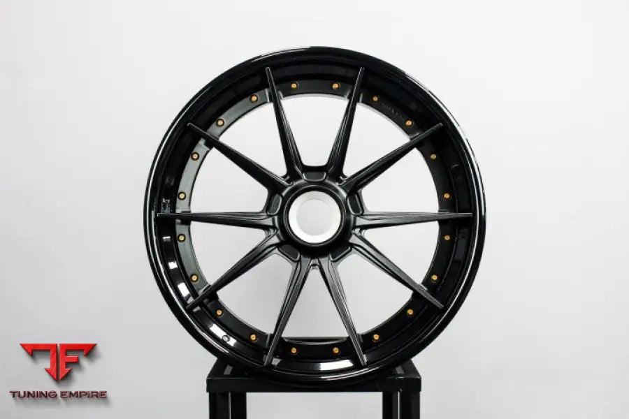 STRASSE SV10 DEEP CONCAVE FORGED WHEELS