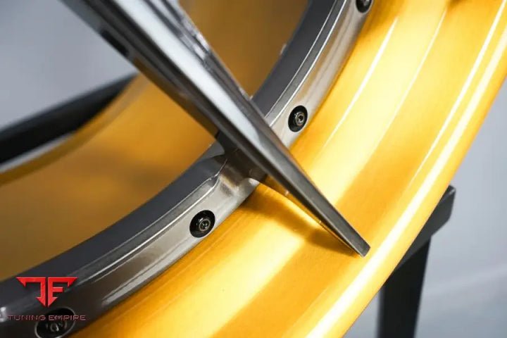 STRASSE SV10 DEEP CONCAVE FORGED WHEELS