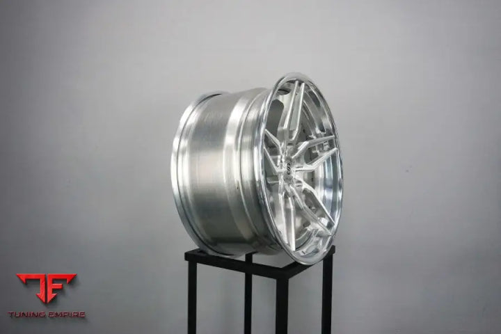 STRASSE SV4 DEEP CONCAVE FORGED WHEELS