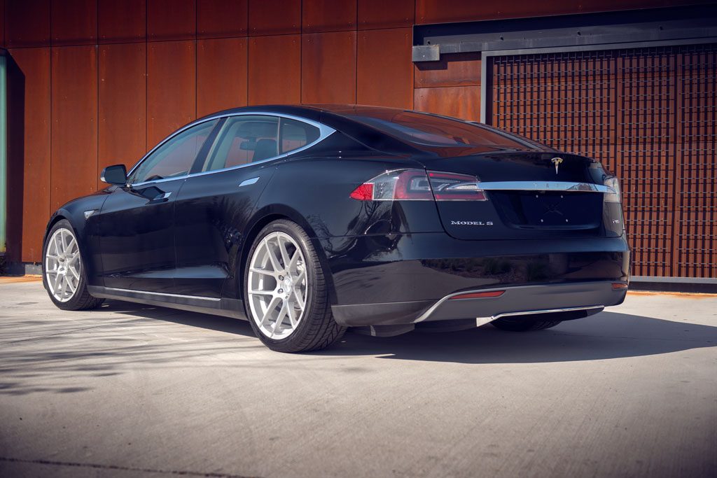 TELSA MODEL S P85D on custom forged wheels