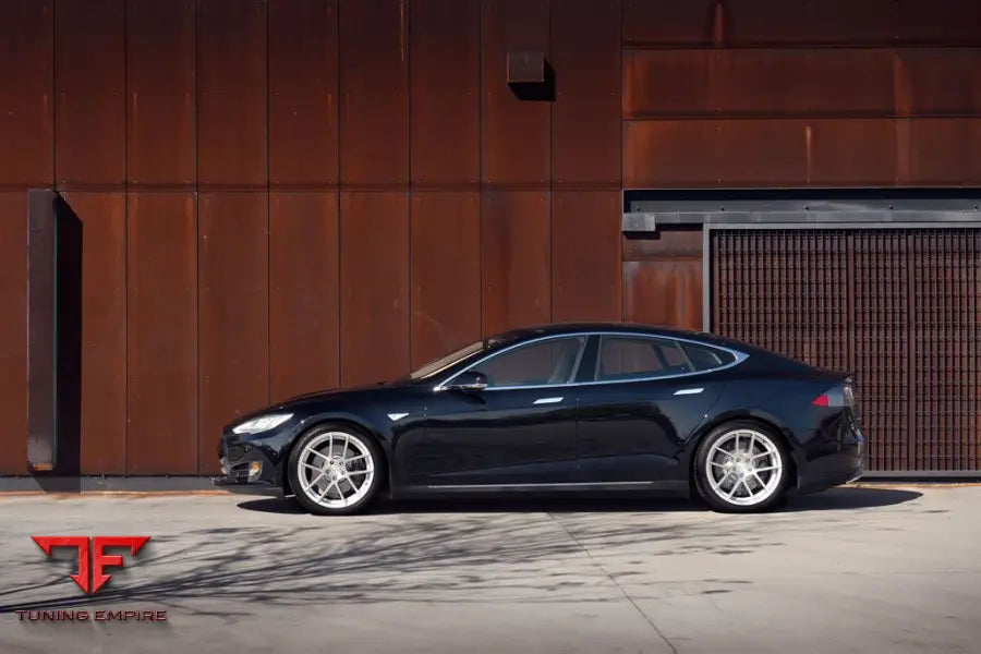 TELSA MODEL S P85D on custom forged wheels