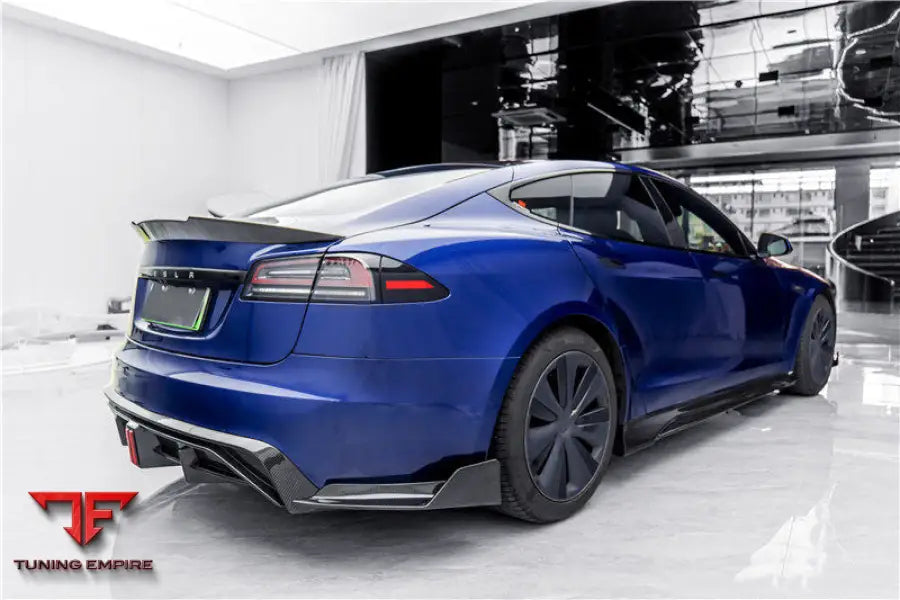 TESLA MODEL S DRY CARBON FIBER BODY KIT
