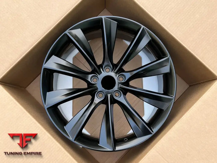 TESLA MODEL S PLAID WHEELS