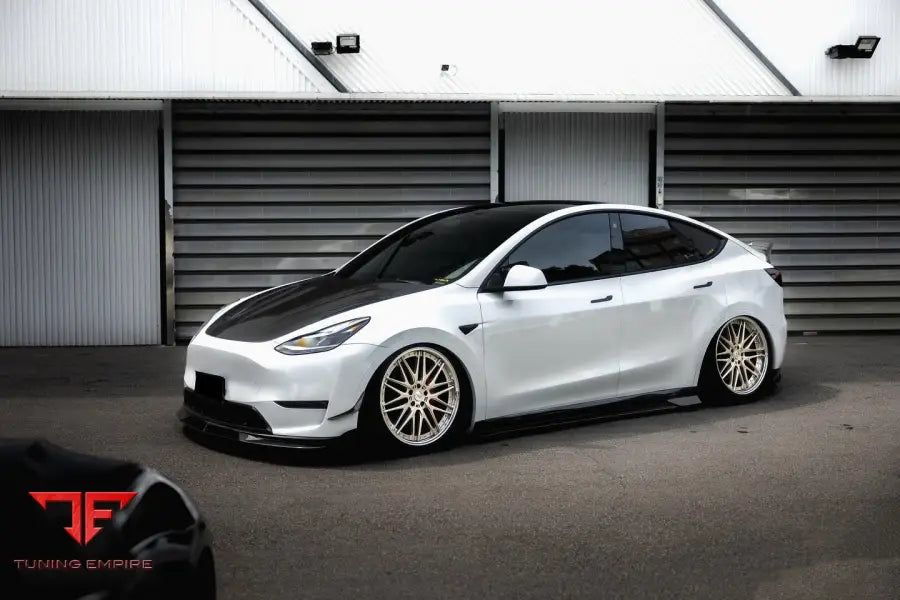 TESLA MODEL Y IMP PERFORMANCE CARBON FIBER BODY KIT BSD