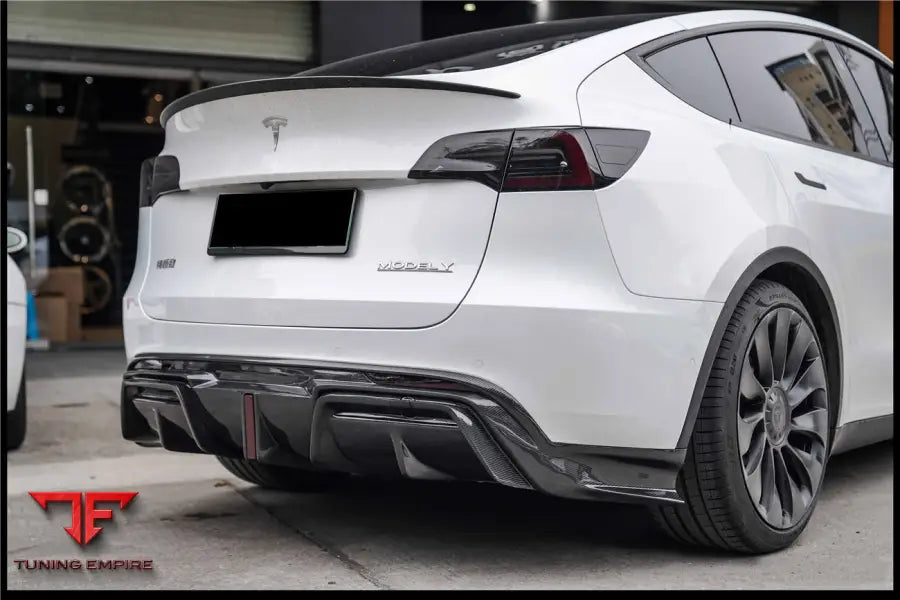 TESLA MODEL Y / IMP PERFORMANCE CARBON FIBER REAR DIFFUSER BSD