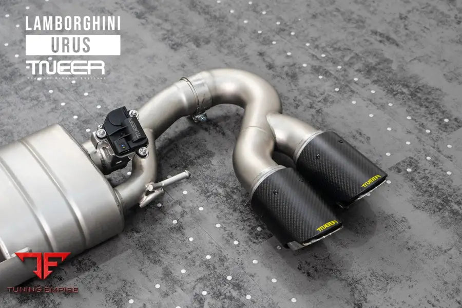 TNEER Urus tailpipes