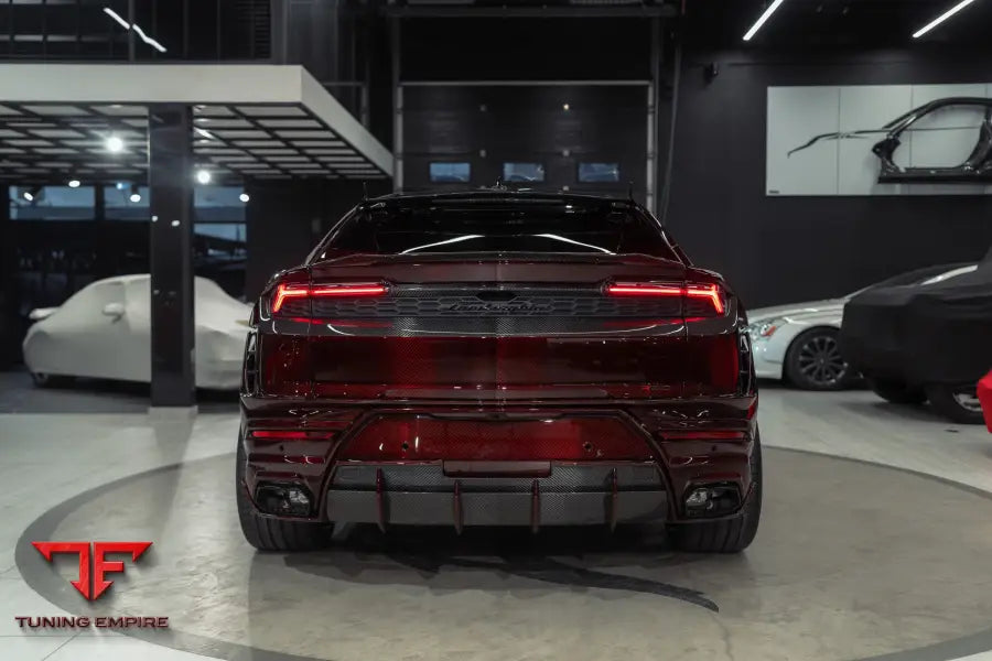 Urus SE R'Evo Carbon Edition rear diffuser
