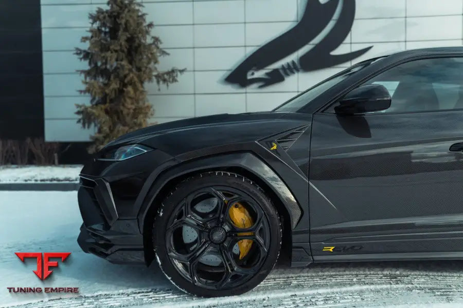 TOP CAR Lamborghini Urus SE R'Evo Stealth Edition