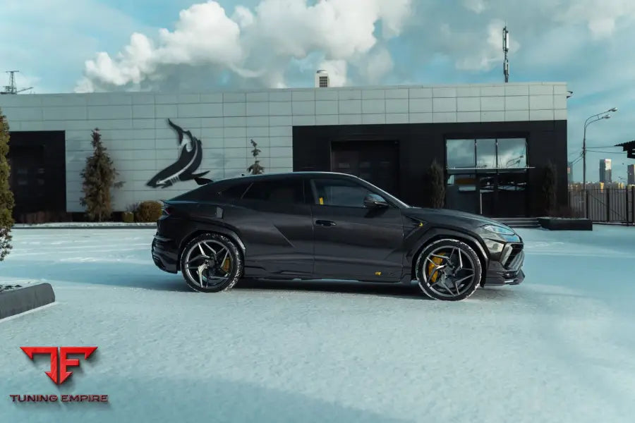 TOP CAR Urus SE R'Evo Stealth Edition completed build