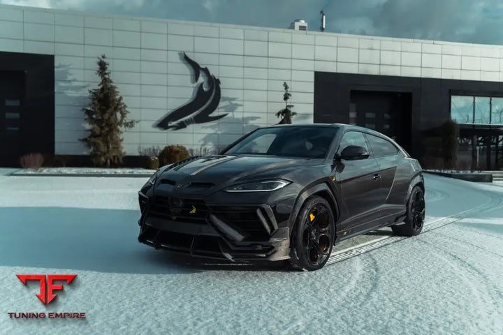 Urus SE R'Evo Stealth Edition rear