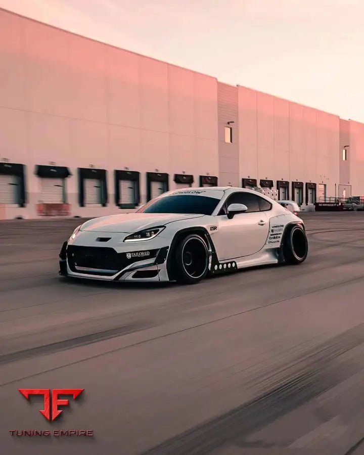 TOYOTA GT86 COUPE WIDEBODY KIT