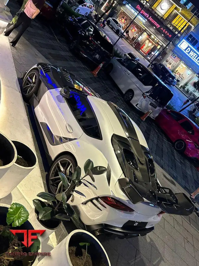 TOYOTA SUPRA CARBON FIBER PARTS