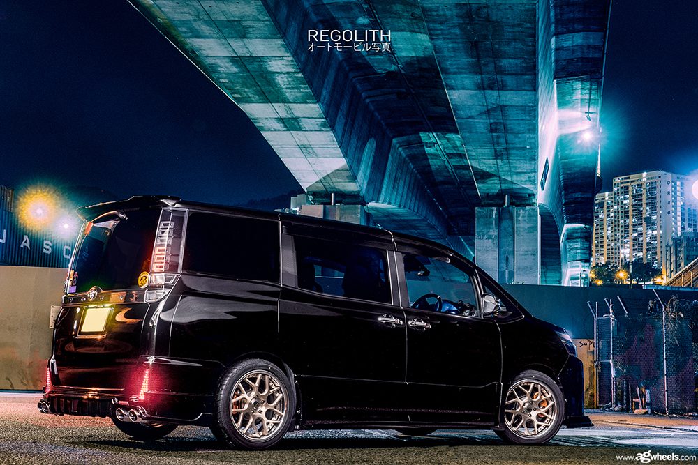 TOYOTA VOXY on custom forged wheels