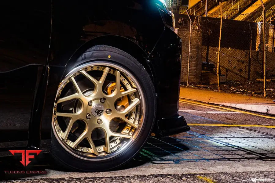 TOYOTA VOXY on custom forged wheels