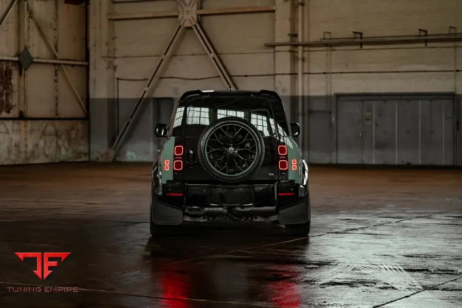 URBAN LAND ROVER 75TH ANNIVERSARY DEFENDER