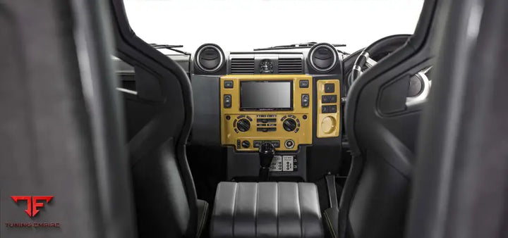 URBAN LAND ROVER CLASSIC DEFENDER