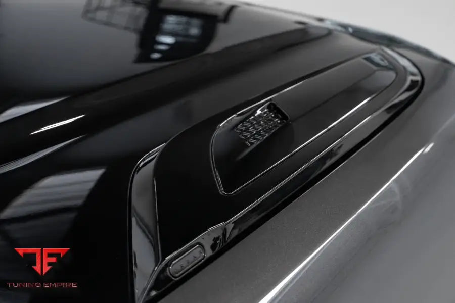 URBAN LAND ROVER DEFENDER HARDTOP 90 110