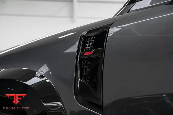 URBAN LAND ROVER DEFENDER HARDTOP 90 110