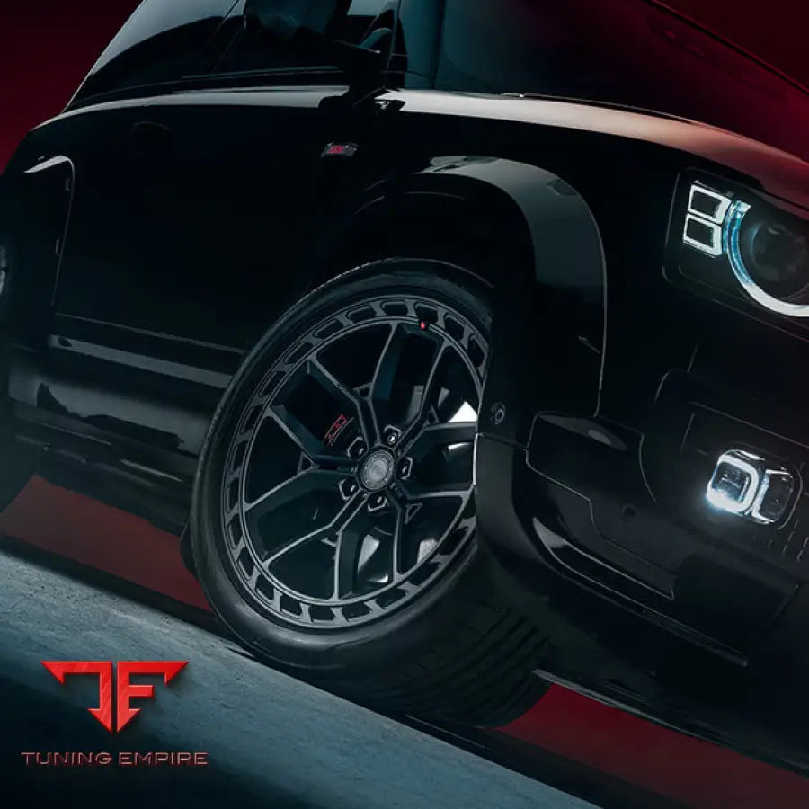 URBAN LAND ROVER DEFENDER XRS