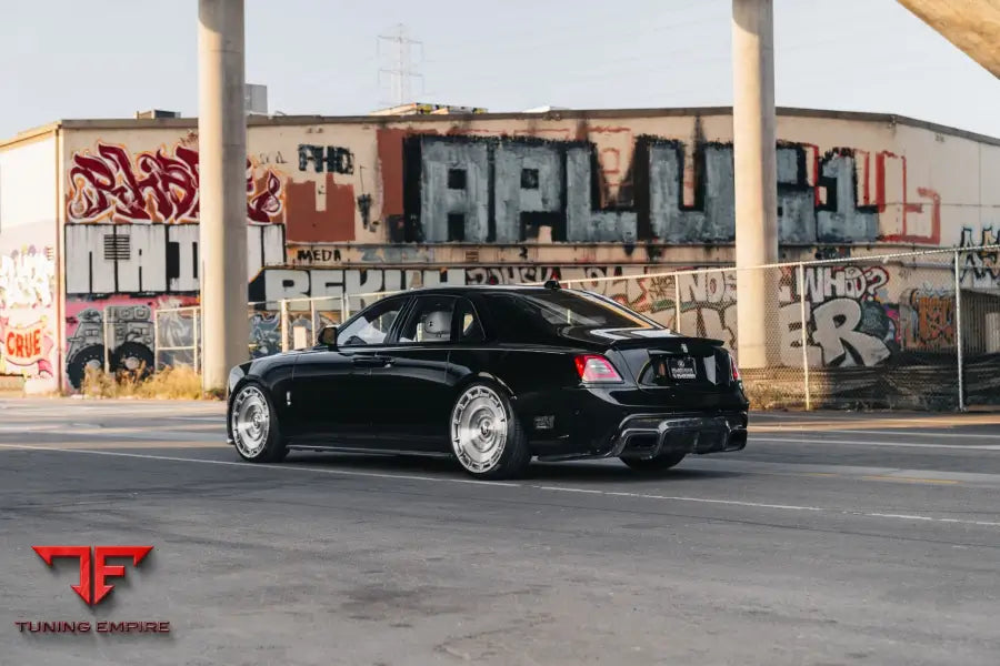 URBAN ROLLS-ROYCE GHOST