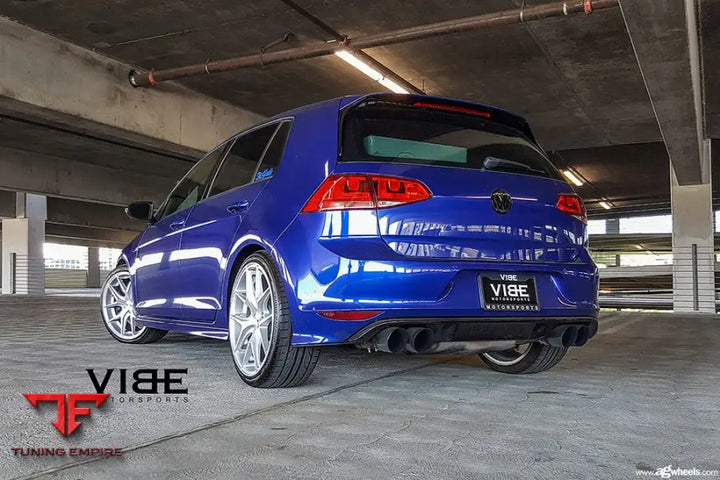 VOLKSWAGEN GOLF R on custom forged wheels