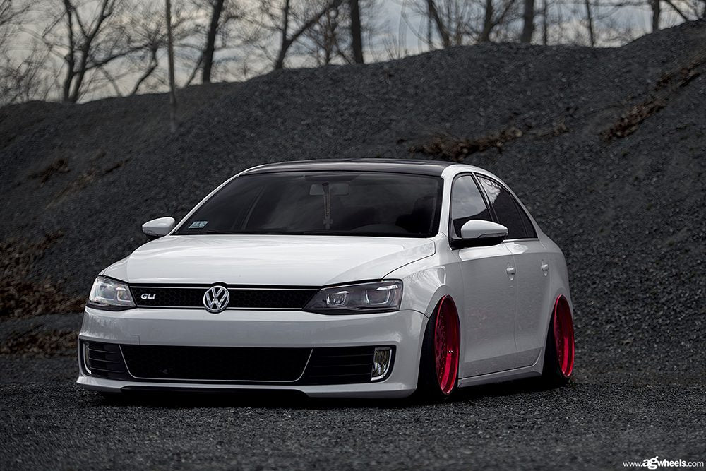 VOLKSWAGEN JETTA on custom forged wheels