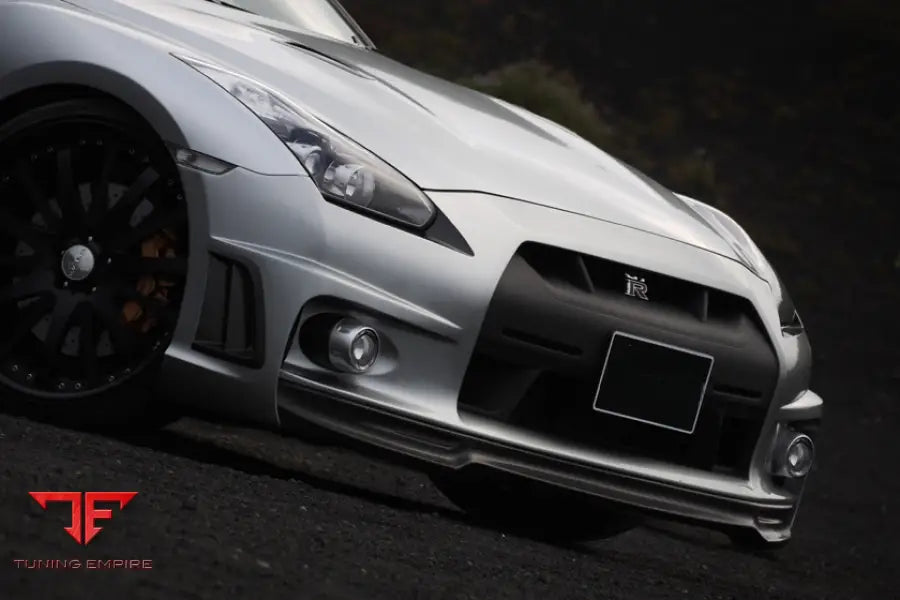 WALD NISSAN GT-R R35